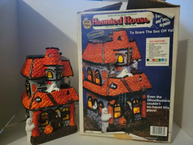 Wee Crafts: "GHOST HAUNTED HOUSE" - Halloween FINISHED Painted Kit Lights #21563
