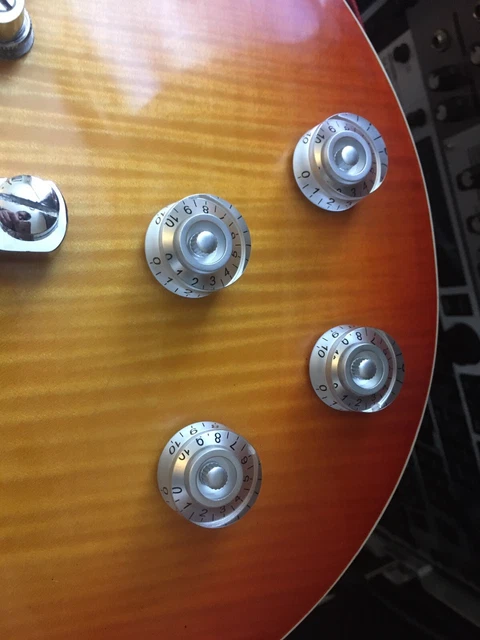 Manopole Per Chitarra Velocit&agrave; Stile Gibson Les Paul/Epiphone, Teschi Neri, Diametro 6 Mm, Ricambio Generico