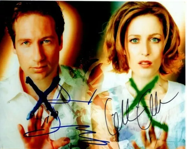 GILLIAN ANDERSON and DAVID DUCHOVNY Signed Autographed 8x10 THE X FILES Photo