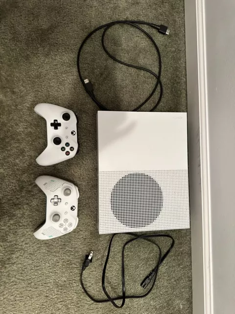 Microsoft Xbox One S White 500GB - Excellent Condition w/ Controller +  Cables 889842257113