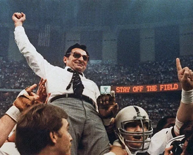 1983 Penn State Coach JOE PATERNO Glossy 8x10 Photo College Championship Print