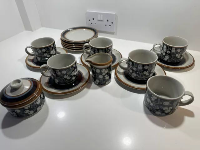 ARABIA TAIKA Set Of 6 Cups, 5 Saucers, 6 Side Plates, Milk Jug And Sugar Bowl