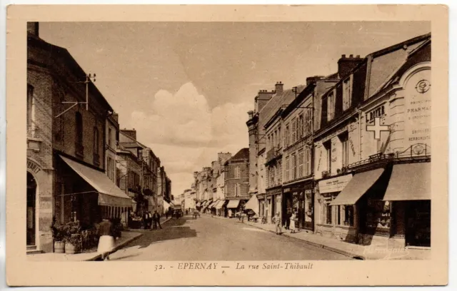 EPERNAY - Marne - CPA 51 - Rues et Places - Rue St Thibault - Pharmacie