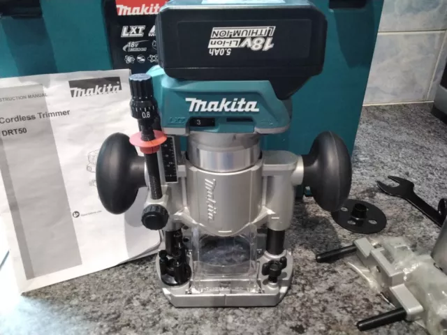 Makita 18v LXT Brushless Router Trimmer DRT50MJX2