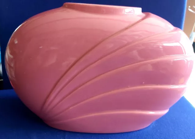 Pink Art Deco 80s Flower Ceramic Vase Scalloped Design Vintage Zellers