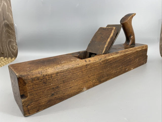 17" x 2 1/4” Vintage Greenslade Of Bristol Wooden Jack Plane with Earnshaw blade