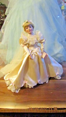 ashton drake porcelain bride doll Beautiful Dresses No boxes not displayed #2