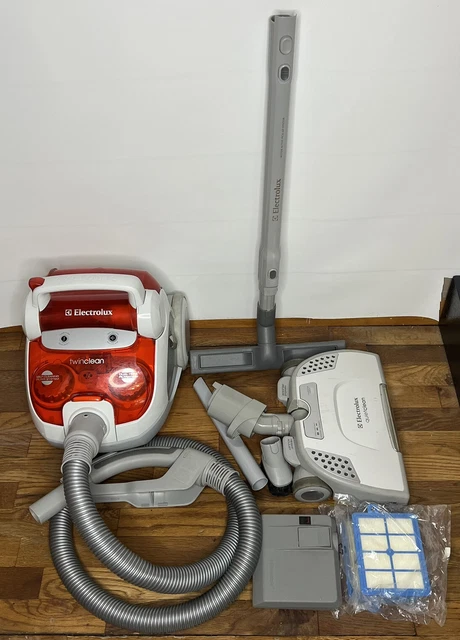 Electrolux Twin Clean Bagless Canister Vacuum Cleaner Model EL7055 Attatchments