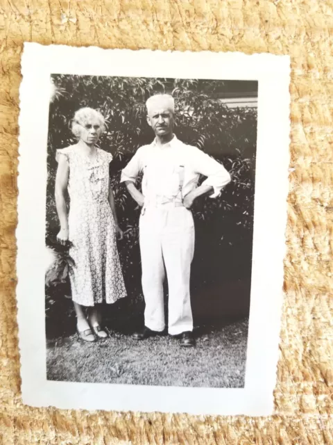 OLD MARRIED COUPLE,FLINT,MICHIGAN,1930'S.VTG 3.7" x 2.7" PHOTO*SP5