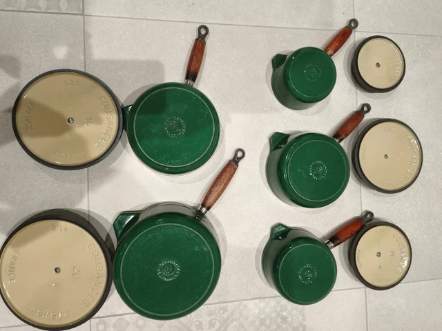 Lot De 3 Casseroles En Fonte Le Creuset - Marron, Avec Couvercle, Manches Bois - Vintage (France)