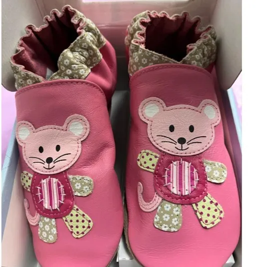 New in box Robeez soft sole shoe - Mix N Match Mouse Azalea