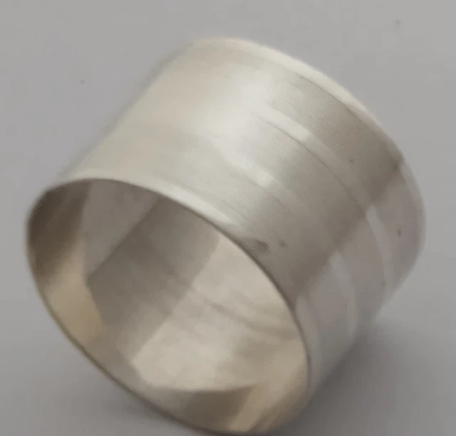Heavy Antique Solid Silver Napkin Ring - 45g - Birm. 1924.