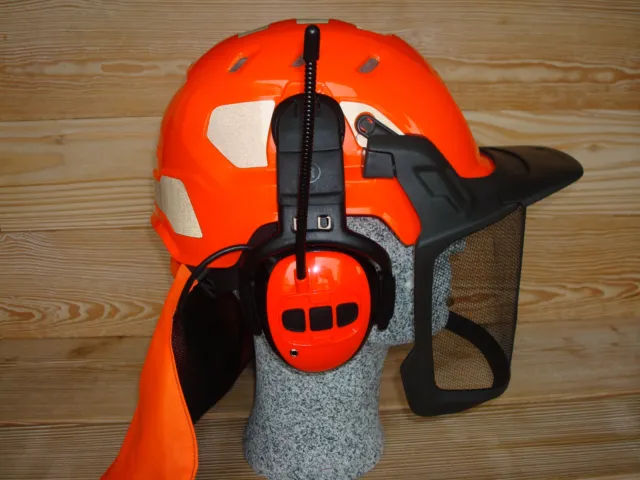 HUSQVARNA Waldarbeiter-Helmset Technical inklusive Gehörschutz mit Radio FM 2