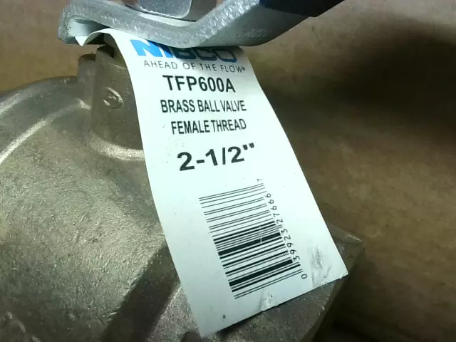 NIBCO TFP600A 6.3cm Messing Ball Ventil Innengewinde 250 PS1 - Neu ohne Karton
