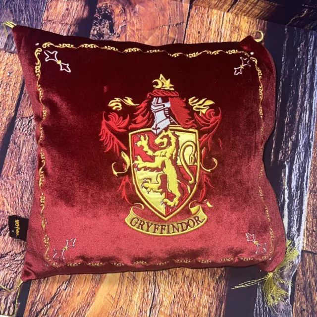 Harry Potter Gryffindor House Mascot Pillow The Noble Collection NO MASCOT READ