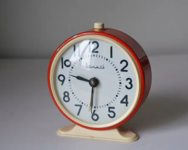 Wind up alarm clock vintage