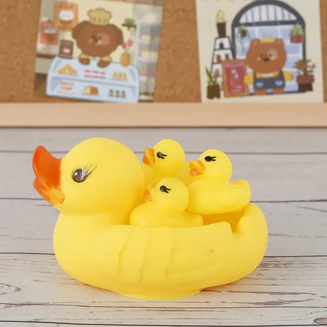 4Pcs Bath Duck Toys Duck Family Set Bathtub Squeaky Duckies Baby Shower Toysぃ