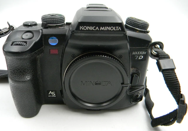 Konica-Minolta-Maxxum-7D-