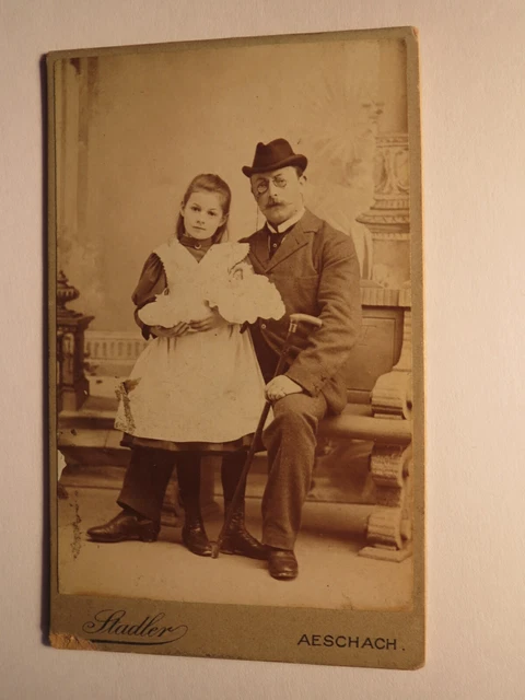 Mann mit Hut Stock & Mädchen mit Puppe / CDV Aeschach bei Lindau im Bodensee