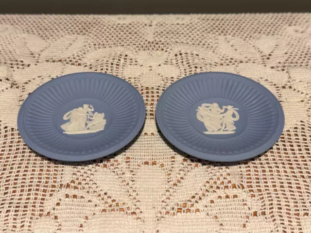 Vintage Wedgwood White On Blue Jasperware Small Pin Dishes x 2 - Vgc