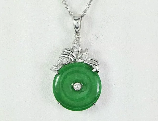 $3850 18K White Gold Disc Apple Green Natural Jade Diamond Leaf Pendant Necklace
