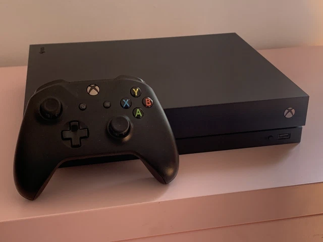 XBOX ONE X 1TB En perfecto estado con caja, cables y mando original