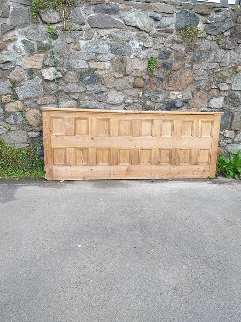 Original Victorian Pine Panelling/ Counterfront ( needs small repairs) see pics