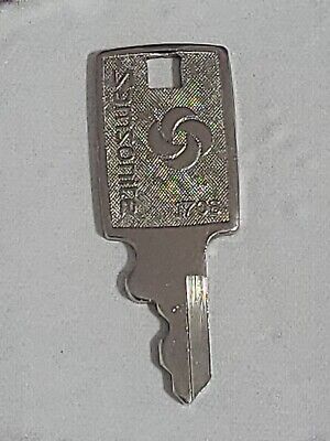Samsonite Luggage Key 170S  Replacement for Drawbolt Latches VTG Suitcase Key 2