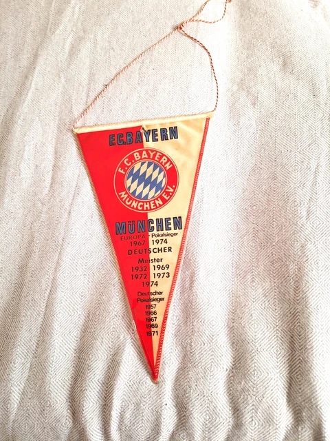Vintage 1985 Fanion/Wimpel FC DFAE (Neuf avec emballage d'origine) à