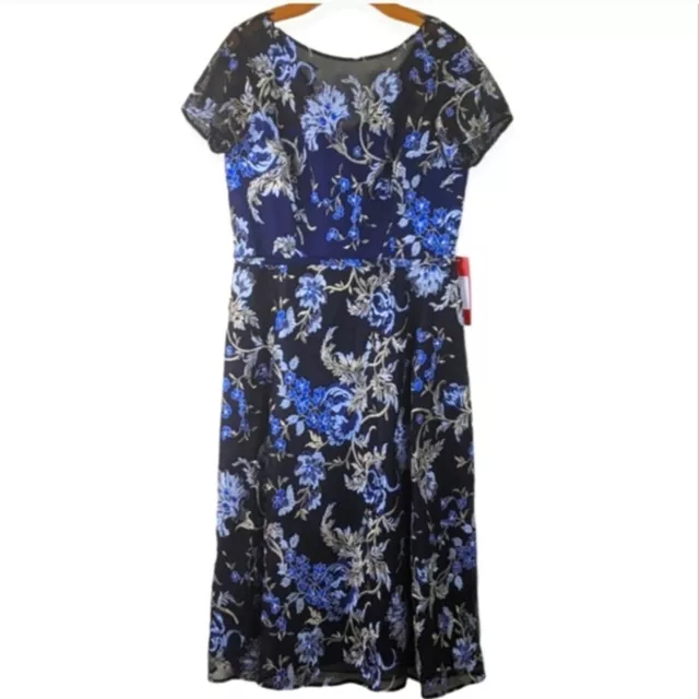 NWT Carmen Marc Valvo Embroidered Floral Fit & Flare Cocktail Dress Blue Size 12