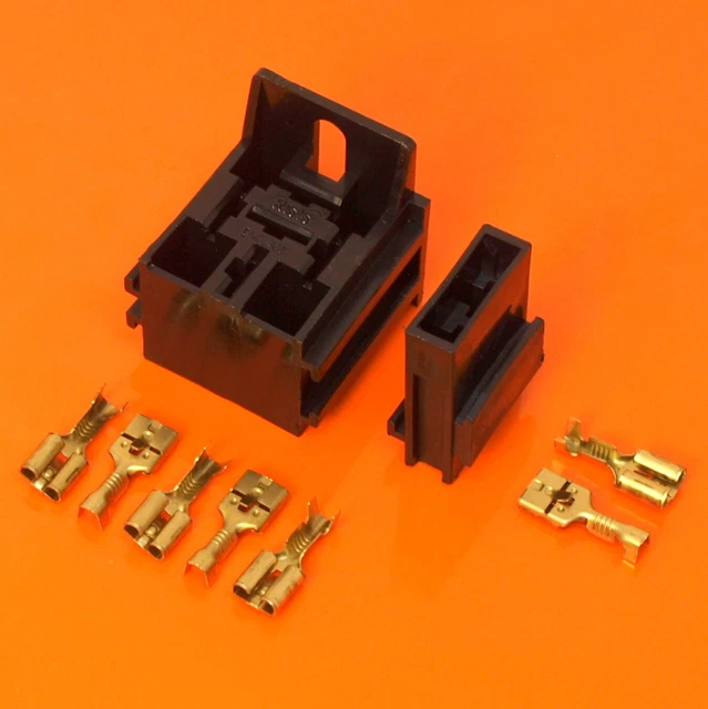 AUTOMOTIVE RELAY HOLDER with Mounting Bracket & Single Blade Fuse