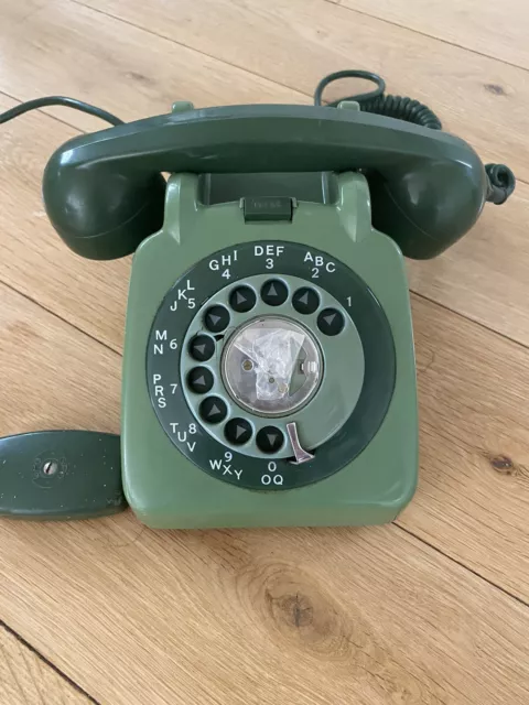 Vintage GPO 706  PLA67/2A Rotary Dial Telephone - Two Tone Green Retro Prop