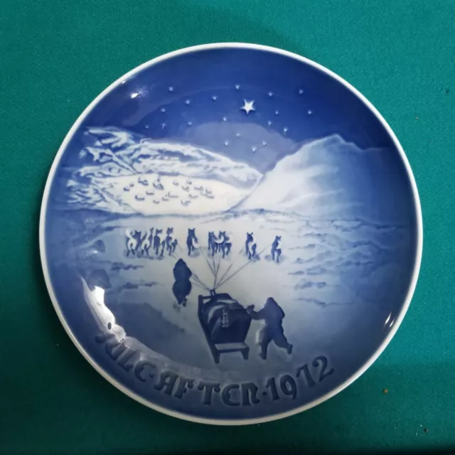 B&G Copenhagen Denmark 1972 Jule After Blue Christmas Dog Sled Collector Plate