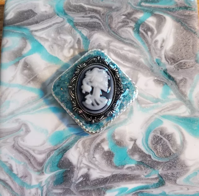 Cameo skull scarf slide,  Wild Rag Scarf Slide, western accessories