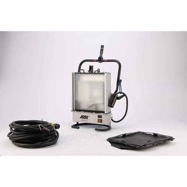 ARRI Lighting x12 System HMI Flood Light,575/1200w Electronic Ballast SKU1608708 ARRI Lighting x12 System HMI Flood Light,575/1200w Electronic Ballast SKU1608708