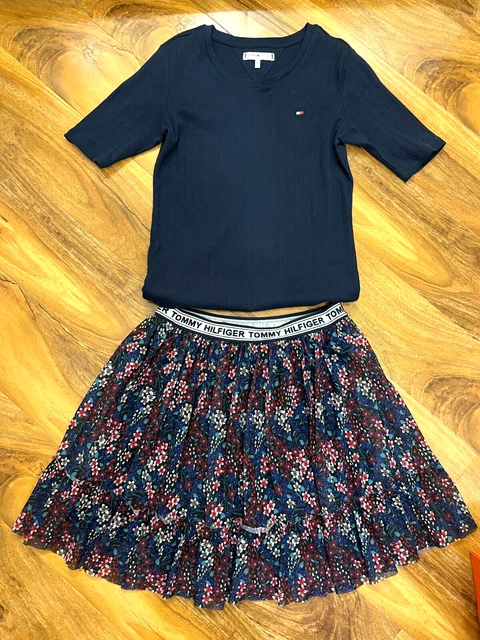 Girls set: Tommy Hilfiger Skirt £60+ T-shirt ribbed cotto£25/ 164 cm Age 11-12 y