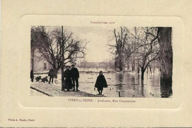 Card VITRY SUR SEINE Floods 1910 Gardinets Rue Carpenter