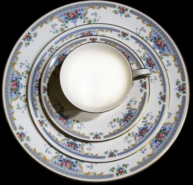 Royal Doulton China Juliet Pattern 1 Place Setting The Romance Collection 4 Pcs