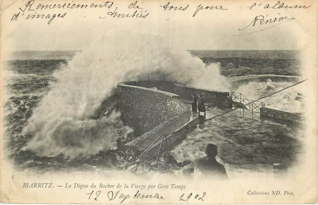 64   Biarritz    La Digue Du Rocher De La Vierge Par Gros Temps  N D Phot