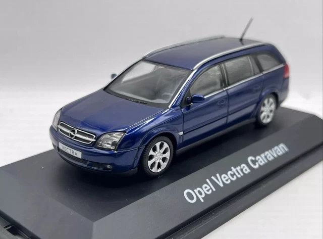 OPEL VECTRA C CARAVAN Phase 1 Vert SCHUCO 1:43