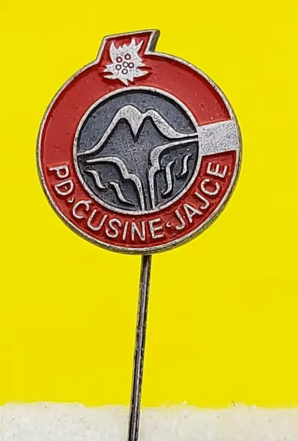 CLIMBING MOUNTAINEERING Bosnia - PD ĆUSINE Jajce Bosnia vintage pin, badge lapel