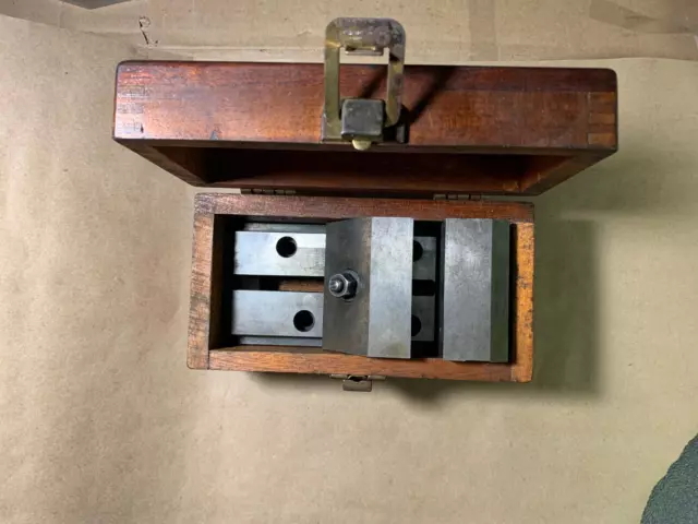 Vintage Hermann Schmidt Machinst Grinding Vise 3" x 6-1/2" in Wooden Case