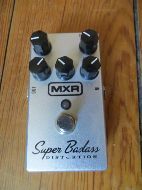 MXR M75 Super Badass Distortion Pedal für E-Gitarre