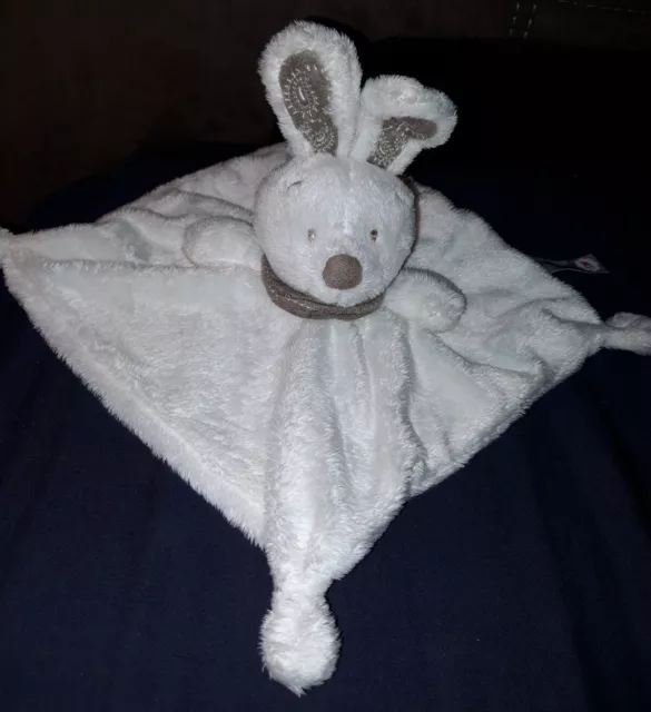 DP1  SIMBA TOYS DOUDOU LAPIN PLAT BLANC ECRU BANDANA MARRON NICOTOY com9