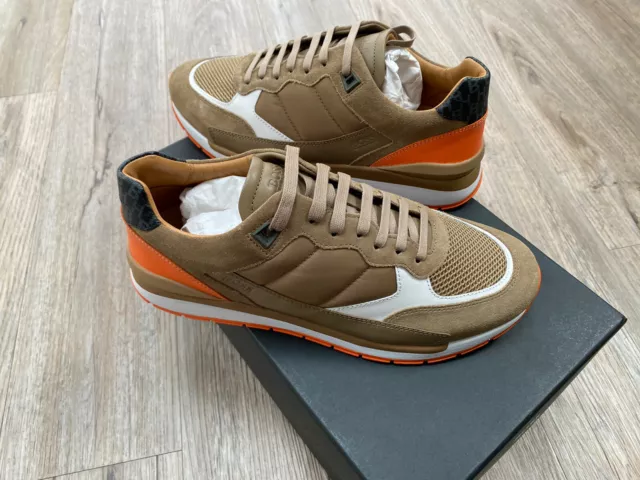 Hugo boss store element run
