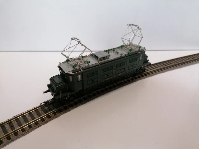 ROCO 70088 Locomotive électrique Ae 3/6I des CFF verte, son, DC