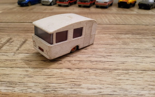 Miniature Majorette Citroën DS 21 + Caravane Sterckeman - Échelle 1/64 - Occasion France