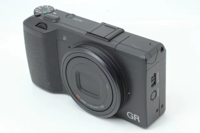 [MINT] RICOH GR 16.2MP APS-C Digital compact Camera Non Wifi From JAPAN 3