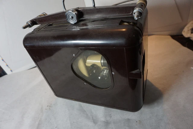 Projecteur de film vintage Bolex Paillard M8 (8 millimètres Projecteur de film vintage Bolex Paillard M8 (8 millimètres