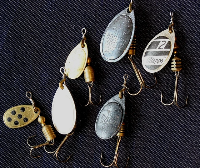 Pêche Eau Douce Leurre Leurres De Pêche CuiCanfla - Lot De 5 Jig Spinners 20g - Hameçons Triples - Pour Brochet, Truite, Perche Hameçons Triples Sandre